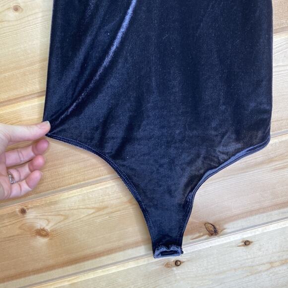 Naked Princess Jordana Bodysuit Charcoal Grey Velvet Size Small NWT - Picture 4 of 9